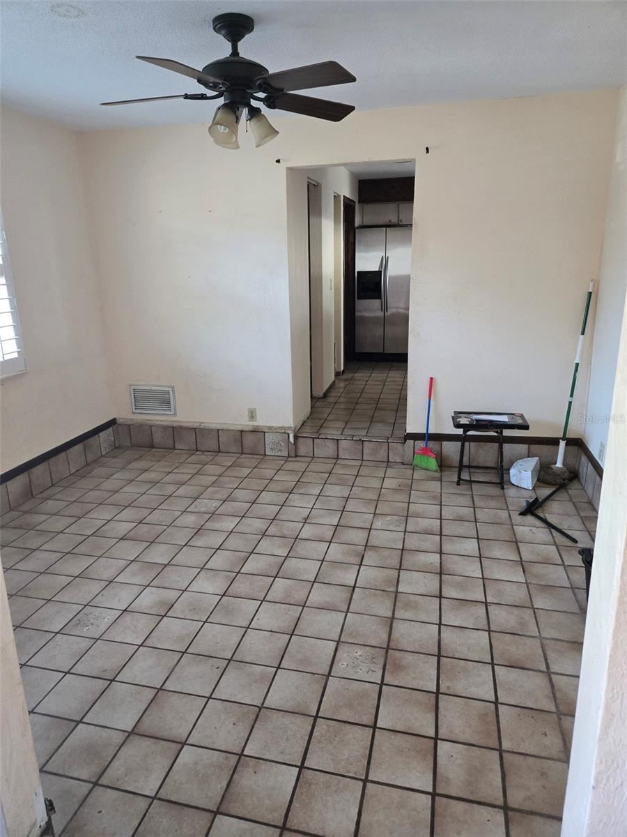 Photo 4 of 748 Merrimac Dr, Port Orange, FL 32127
