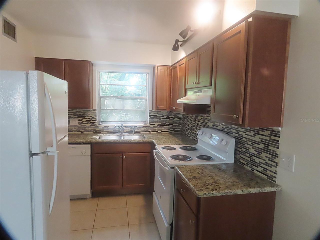 Photo 4 of 1307 Cook St, Deland, FL 32724
