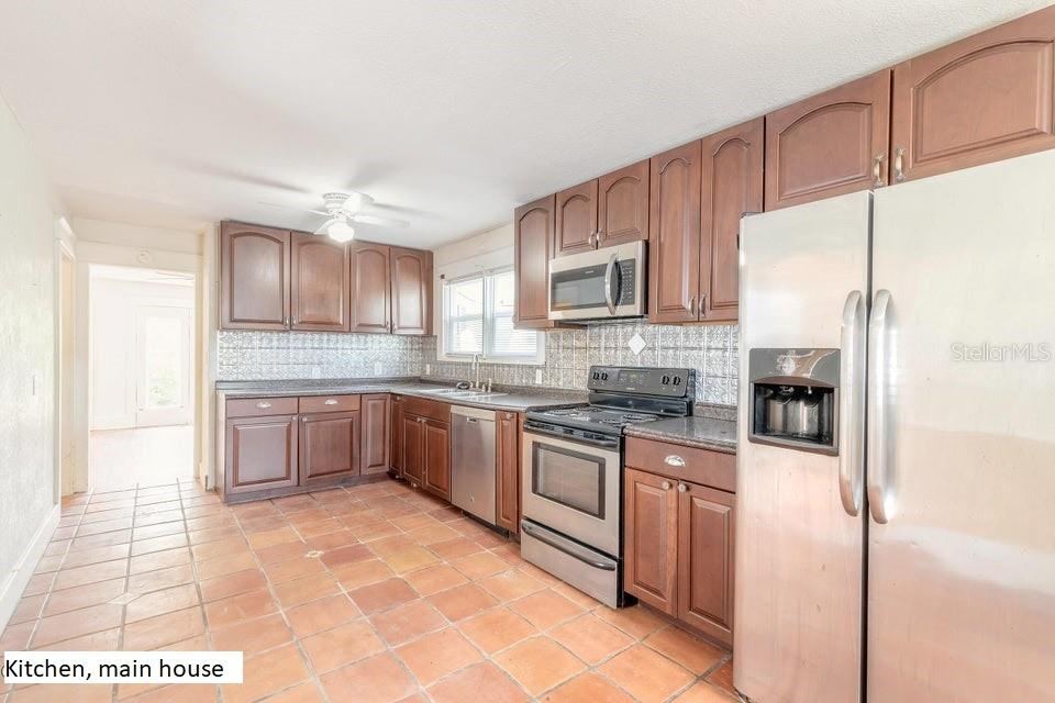Photo 4 of 724 N Oleander Ave, Daytona Beach, FL 32118