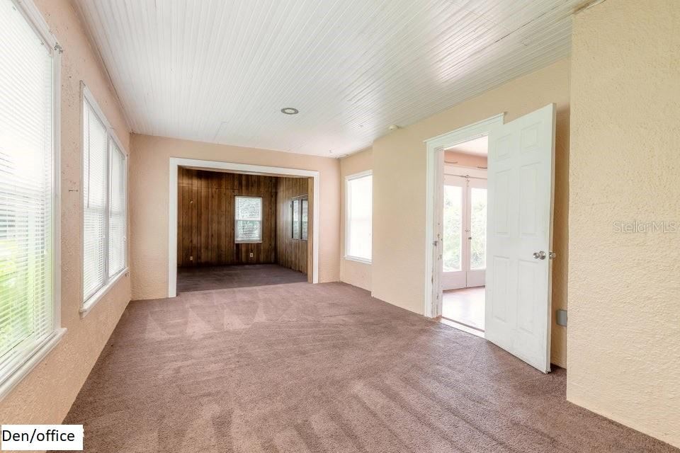Photo 5 of 724 N Oleander Ave, Daytona Beach, FL 32118
