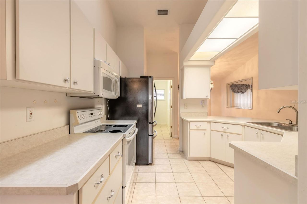 Photo 5 of 2626 Turnbull Estates Dr, New Smyrna Beach, FL 32168