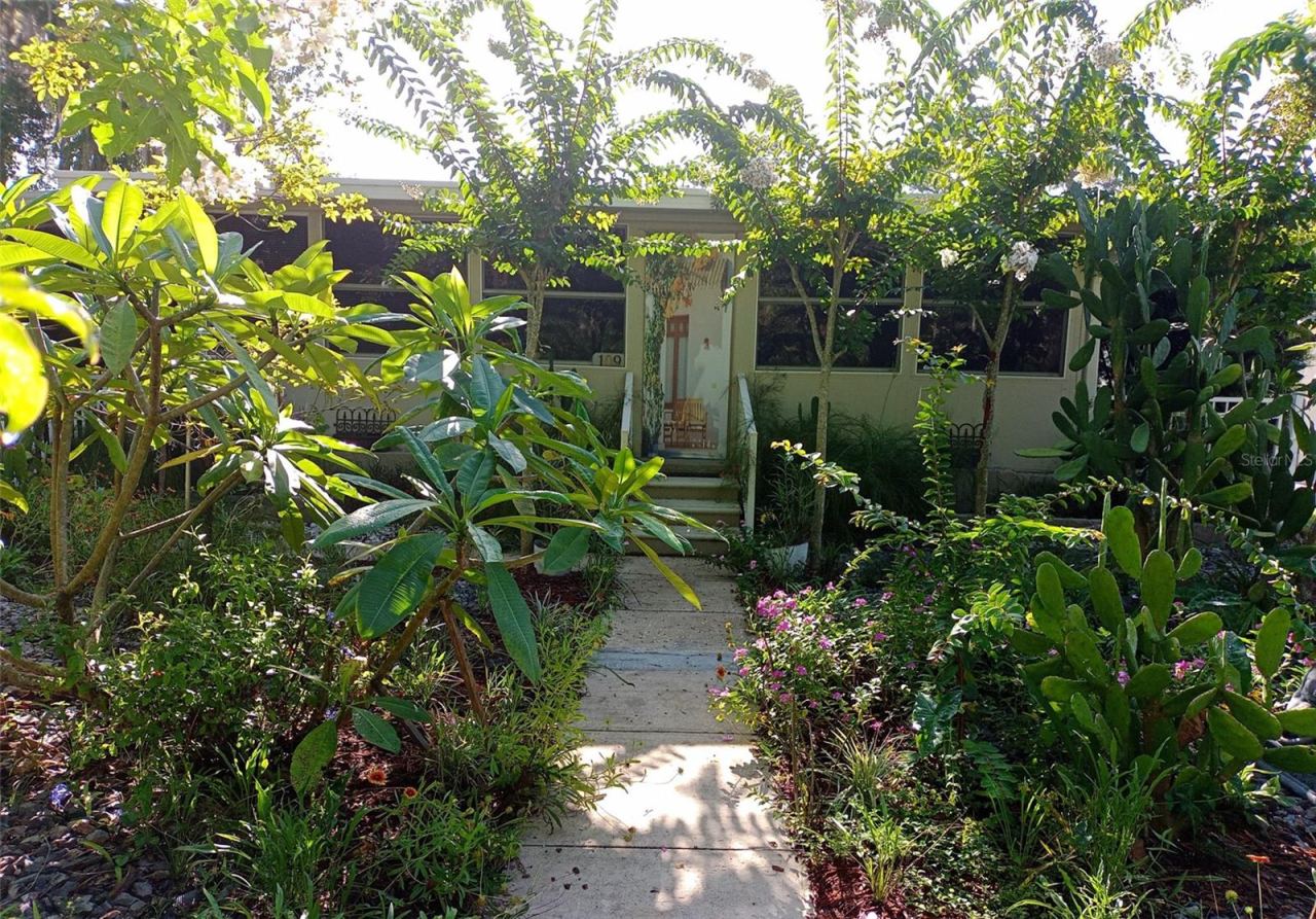Photo 4 of 109 Fern Dr, Debary, FL 32713