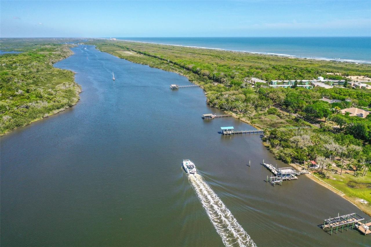 Photo 4 of 3680 John Anderson Dr, Ormond Beach, FL 32176
