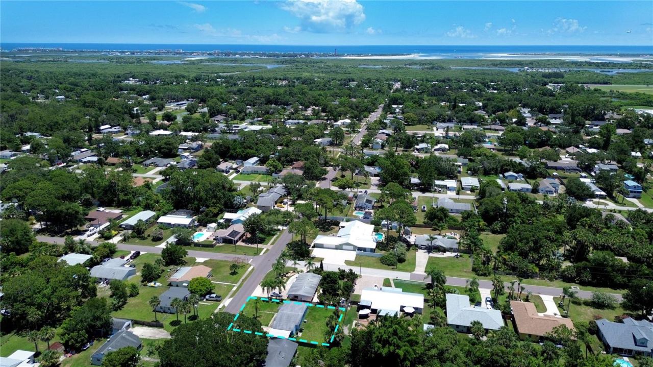 Photo 5 of 903 Conrad Dr, New Smyrna Beach, FL 32168