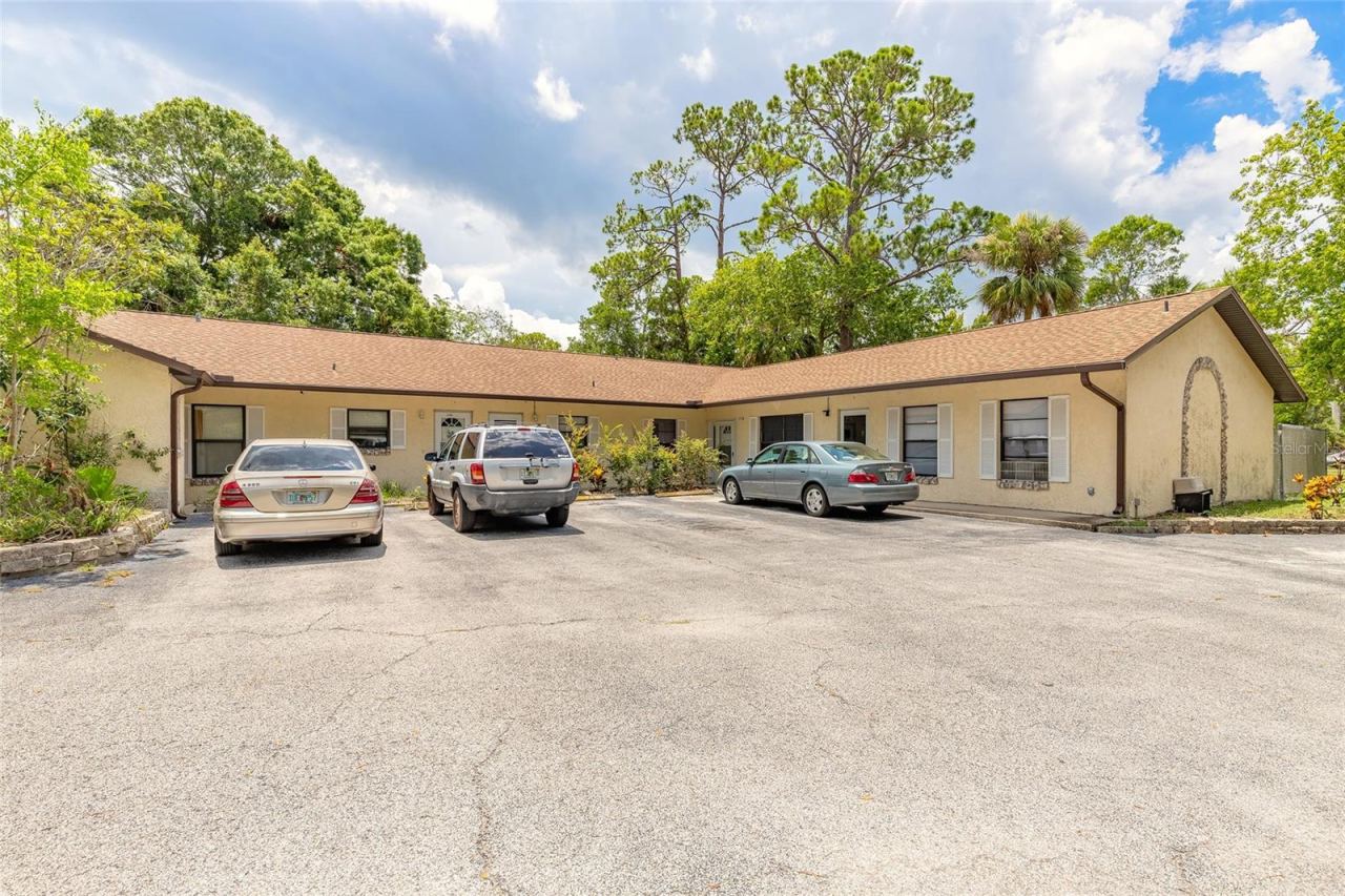 Photo 2 of 1710 Espanola Ave, Daytona Beach, FL 32117