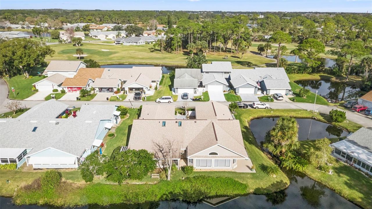 Photo 4 of 44 Fore Dr, New Smyrna Beach, FL 32168