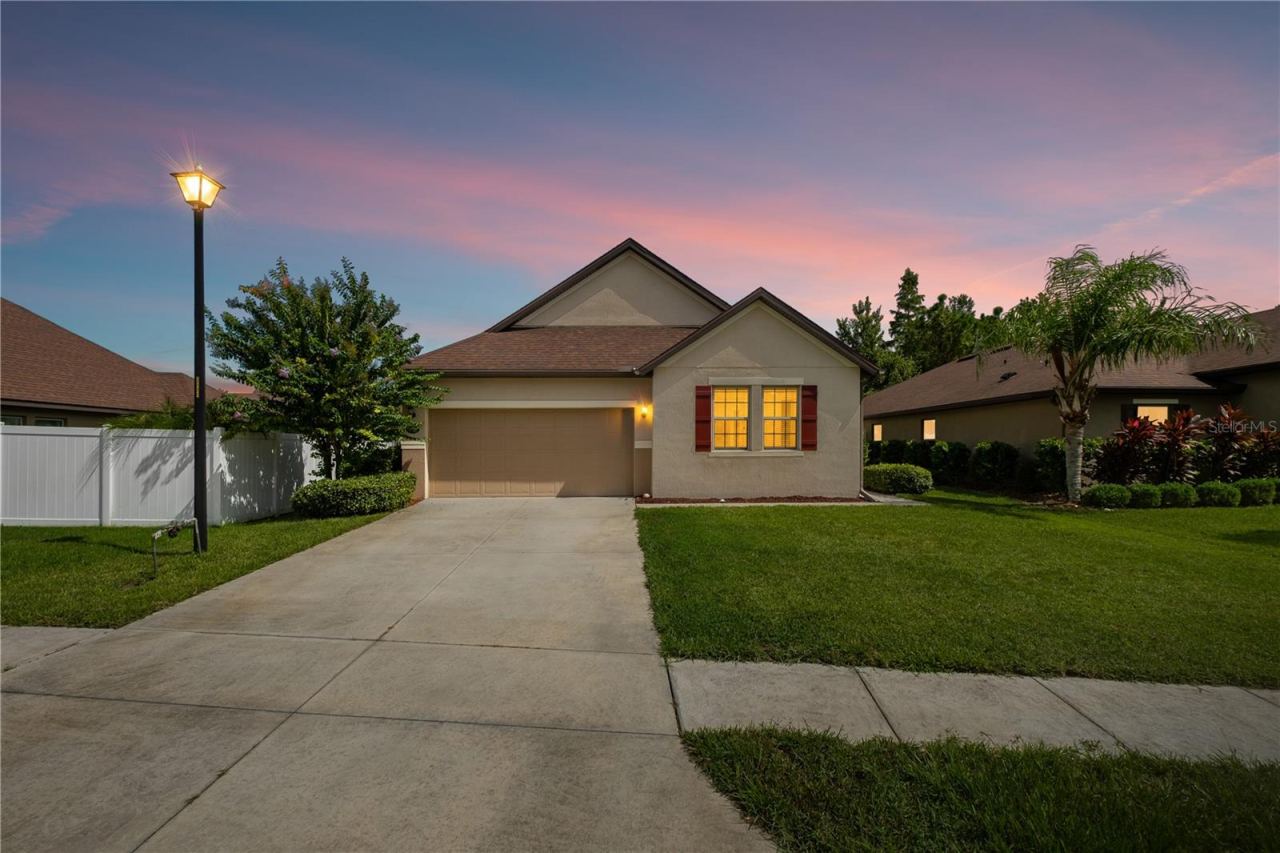 100 San Mardeen Ct, Daytona Beach