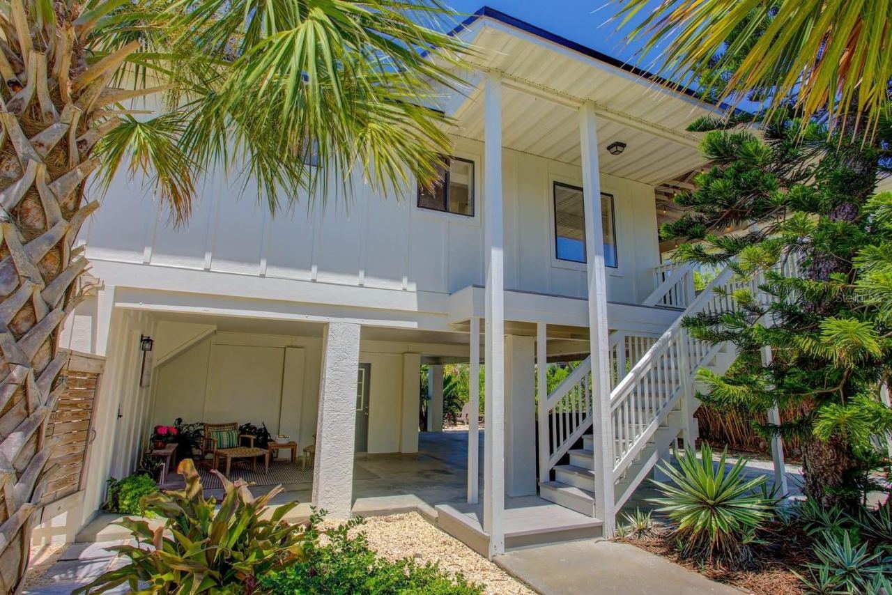 Photo 2 of 45 Moody Dr, Palm Coast, FL 32137