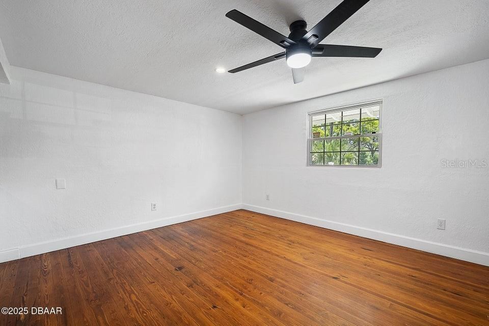 Photo 5 of 1636 Valencia Ave, Daytona Beach, FL 32117