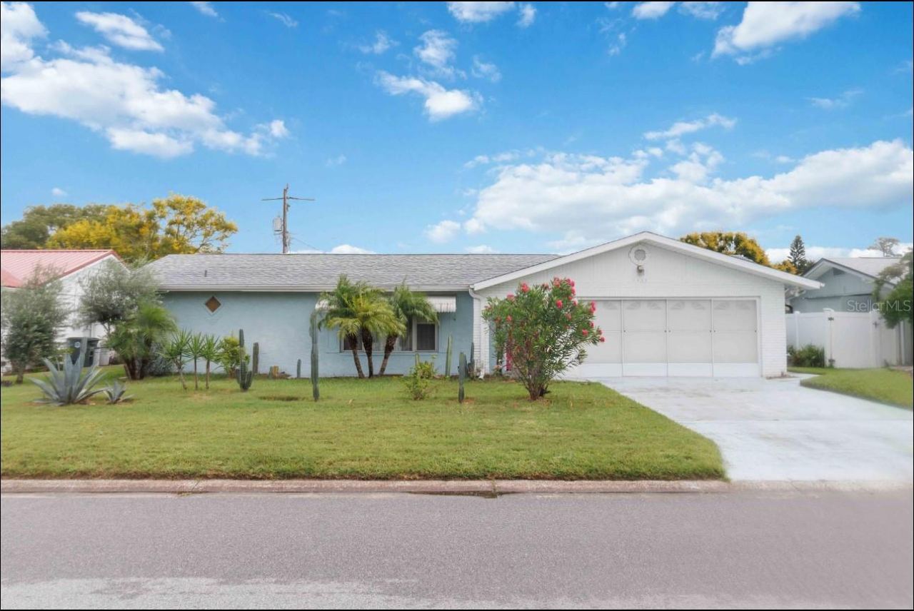 Photo 5 of 1425 Peachtree Rd, Daytona Beach, FL 32114