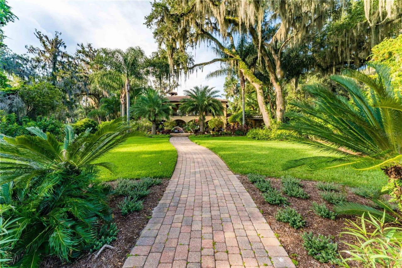 Photo 4 of 8289 Colee Cove Rd, St Augustine, FL 32092