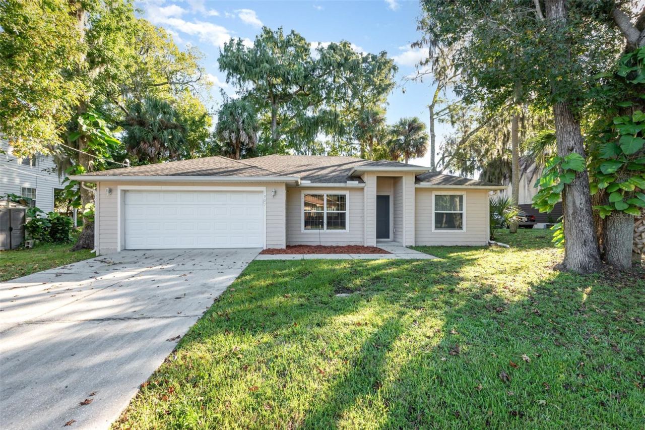 Photo 4 of 1907 Frank Pl, Daytona Beach, FL 32119