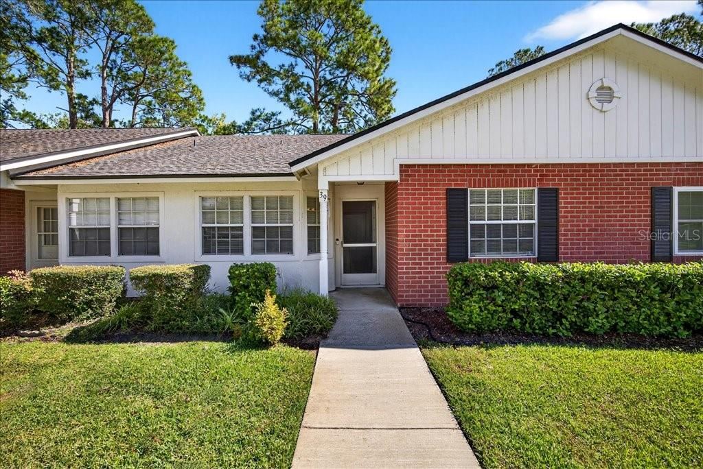 Photo 5 of 39 Kings Colony Ct #39, Palm Coast, FL 32137