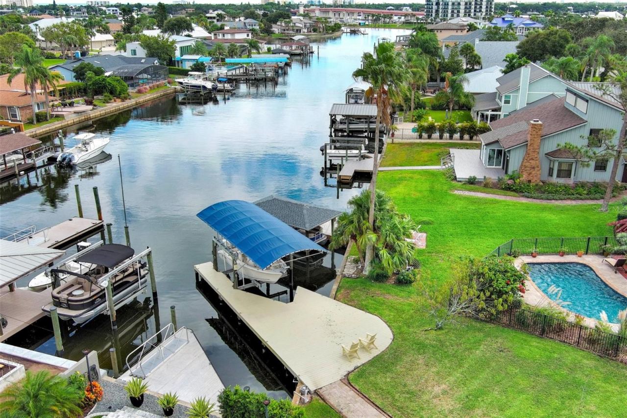 Photo 4 of 301 Quay Assisi, New Smyrna Beach, FL 32169