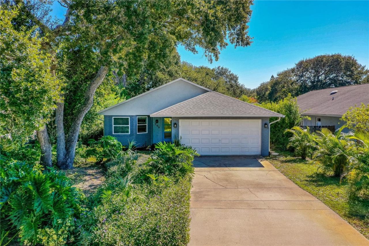 Photo 4 of 799 E 22nd Ave, New Smyrna Beach, FL 32169