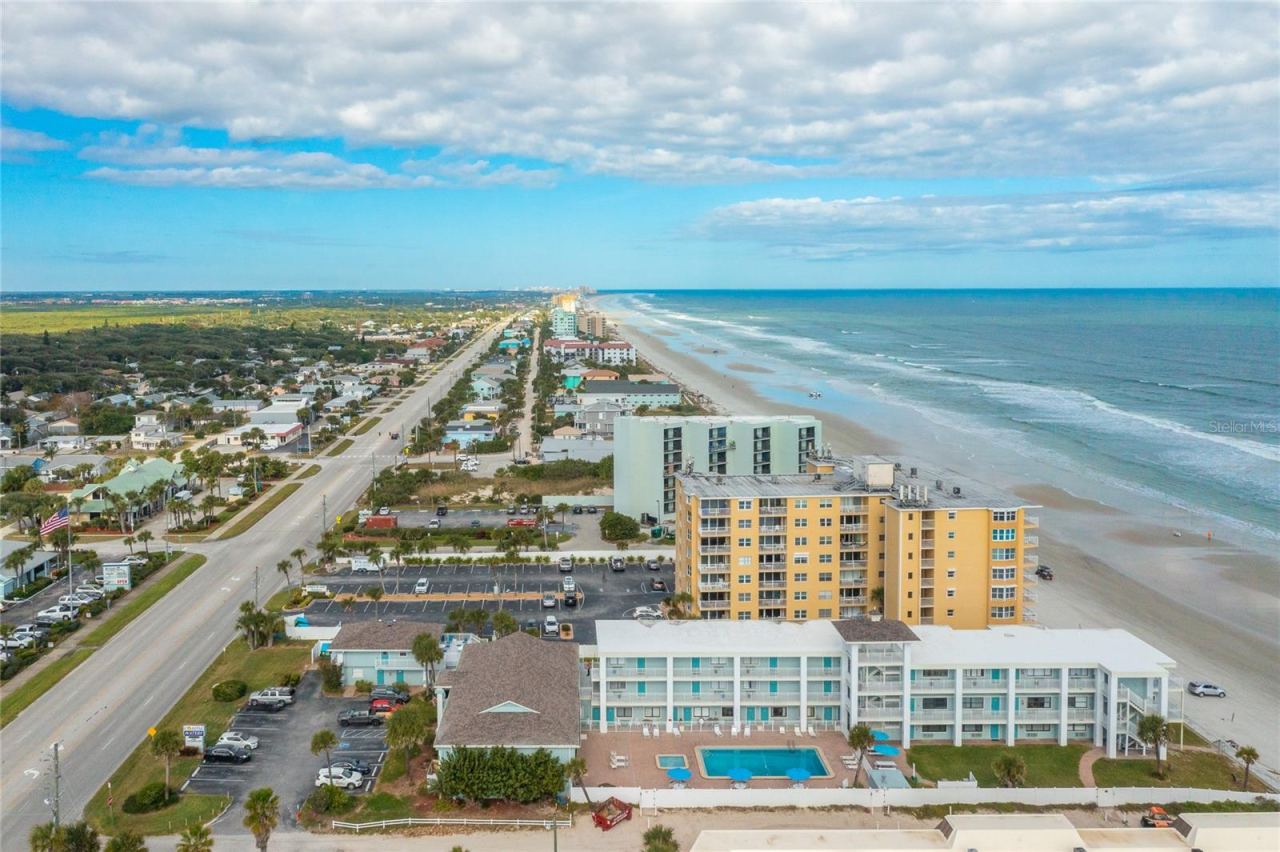 Photo 3 of 3509 S Atlantic Ave #113, New Smyrna Beach, FL 32169