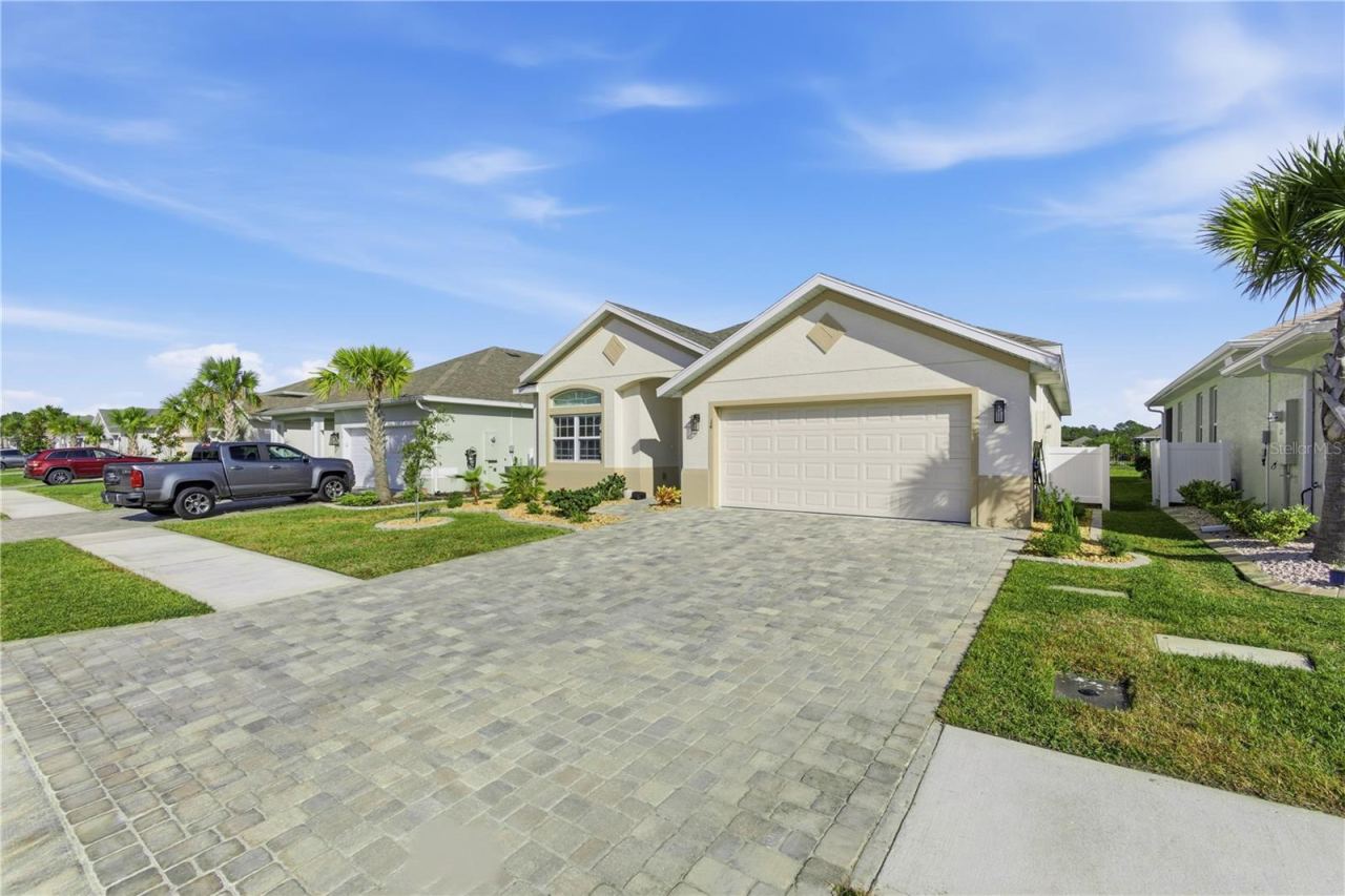 Photo 3 of 14 Matanzas Lakes Dr, Palm Coast, FL 32137