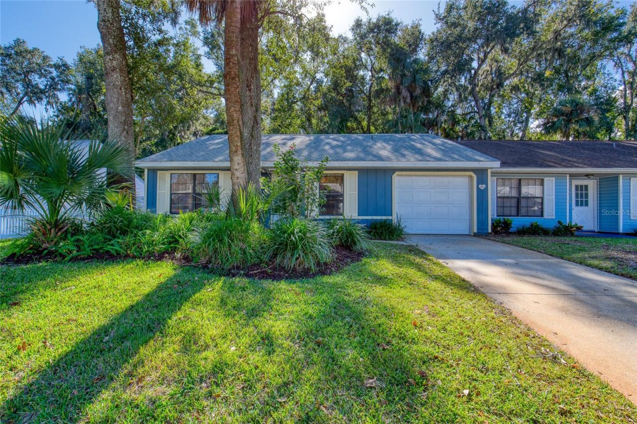 Photo 2 of 1093 Oak Forest Cir, Port Orange, FL 32129