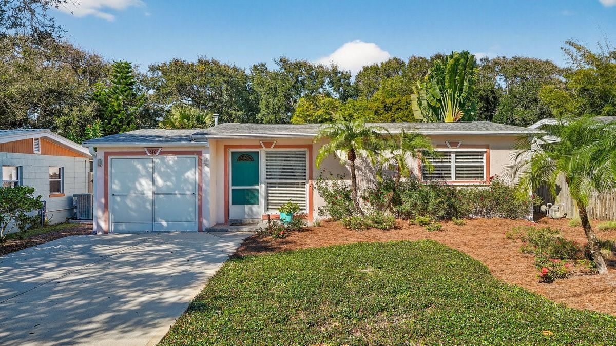 Photo 5 of 810 E 9th Ave, New Smyrna Beach, FL 32169