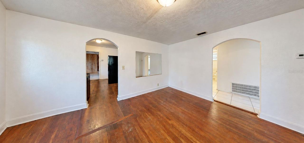 Photo 4 of 415 Model St, Daytona Beach, FL 32114