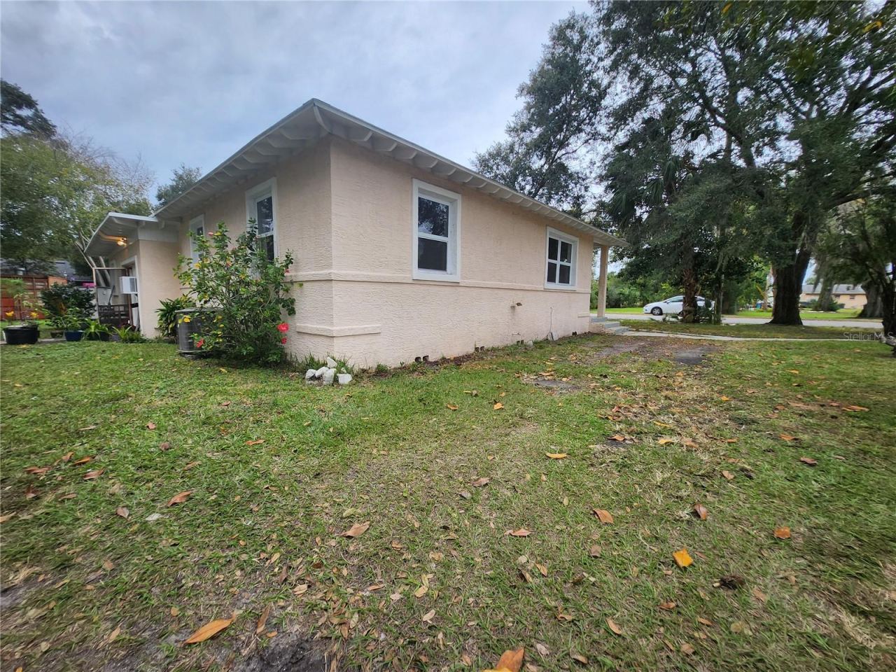 Photo 5 of 486 Oak St, New Smyrna Beach, FL 32168