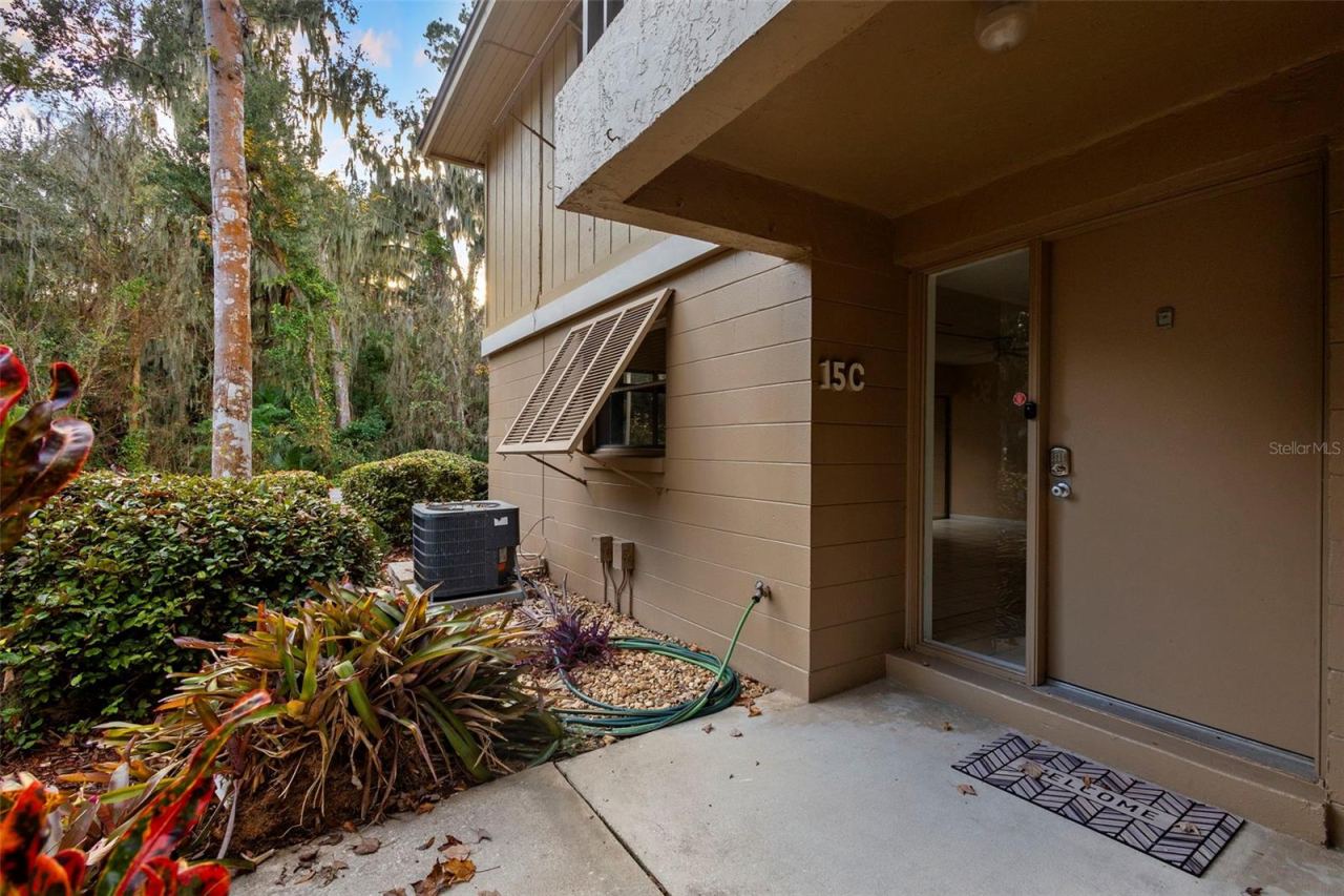Photo 4 of 120 Hibiscus Woods Ct #15c, Deltona, FL 32725