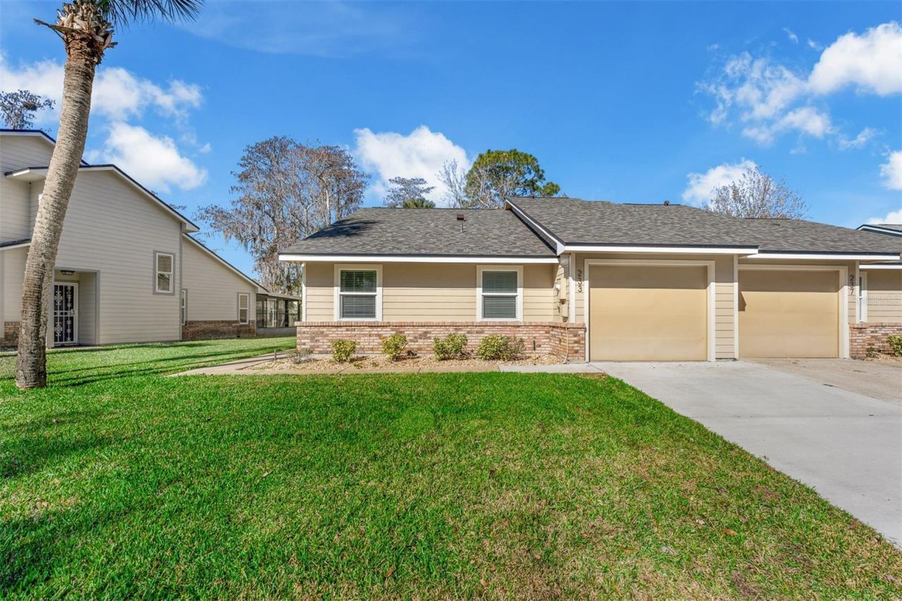Photo 4 of 233 Bob White Ct, Daytona Beach, FL 32119