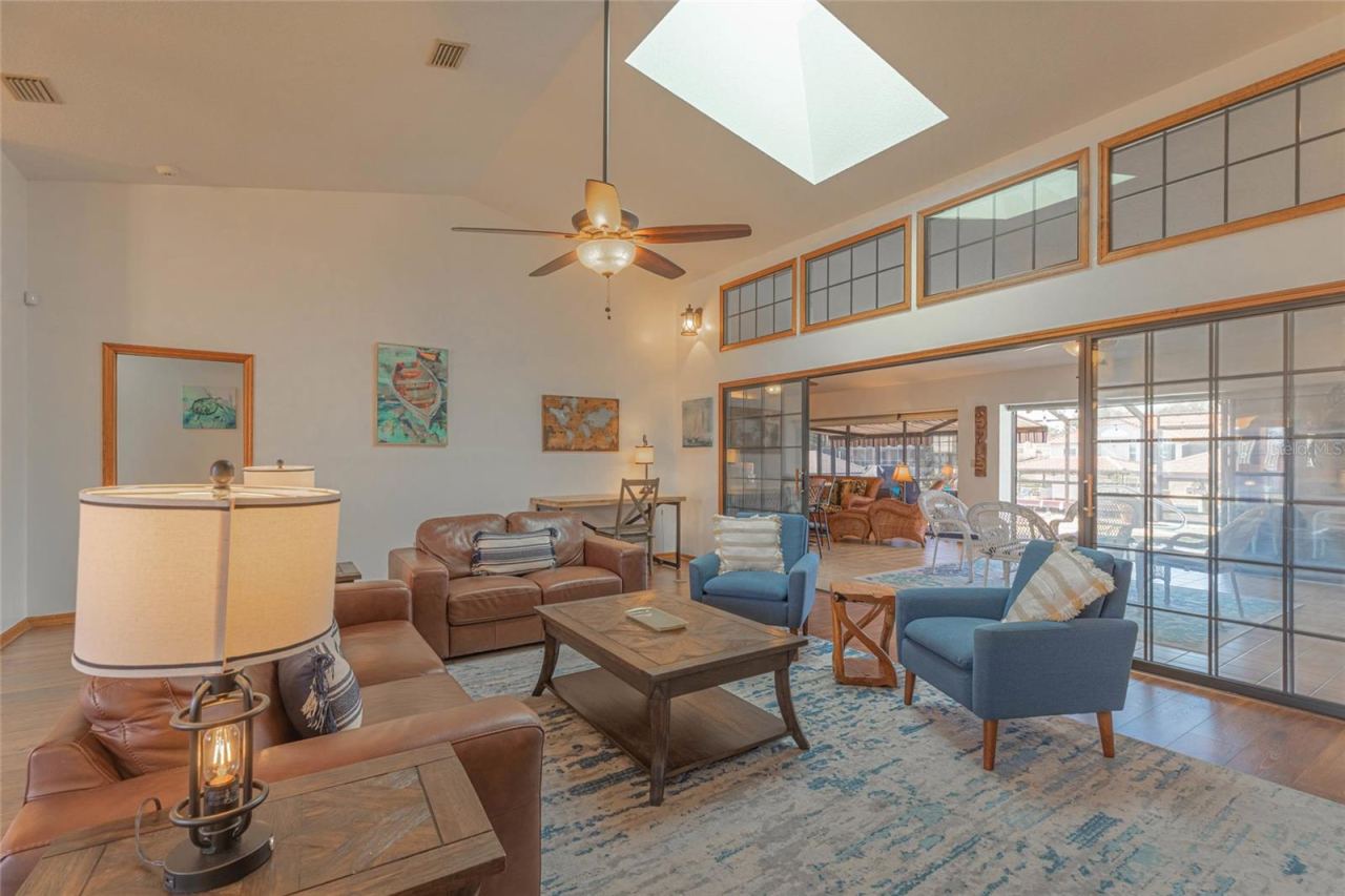 Photo 4 of 27 Cherrytree Ct, Palm Coast, FL 32137