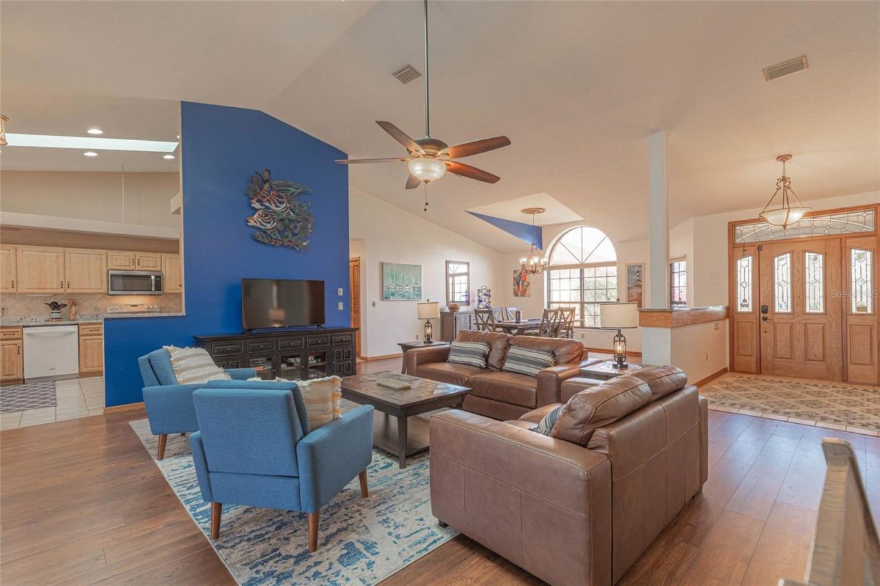 Photo 5 of 27 Cherrytree Ct, Palm Coast, FL 32137