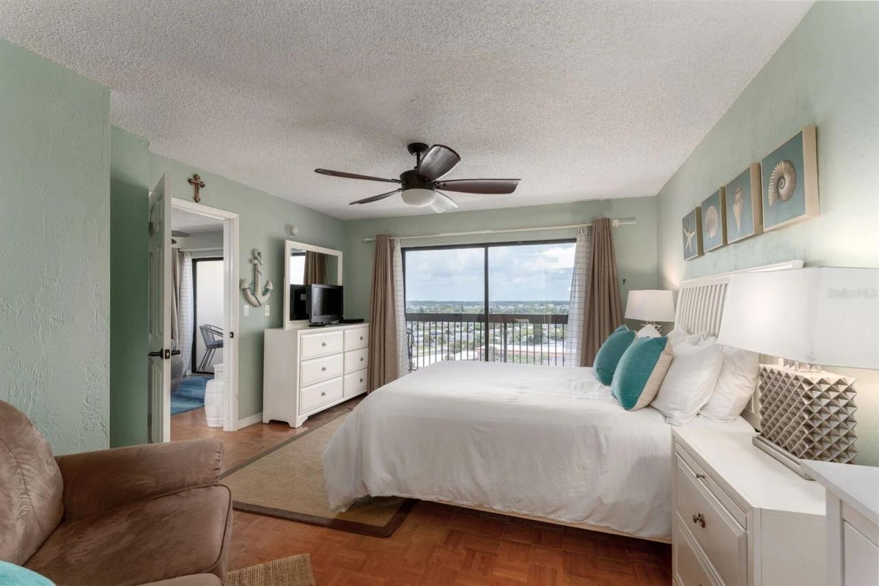 Photo 4 of 1513 Ocean Shore Blvd #8a, Ormond Beach, FL 32176