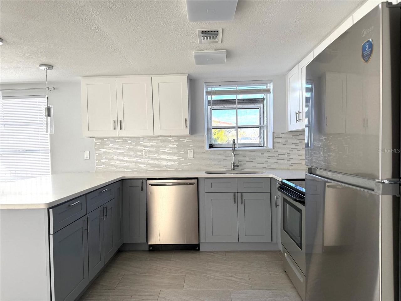 Photo 5 of 26 Hibiscus Dr, Ormond Beach, FL 32176