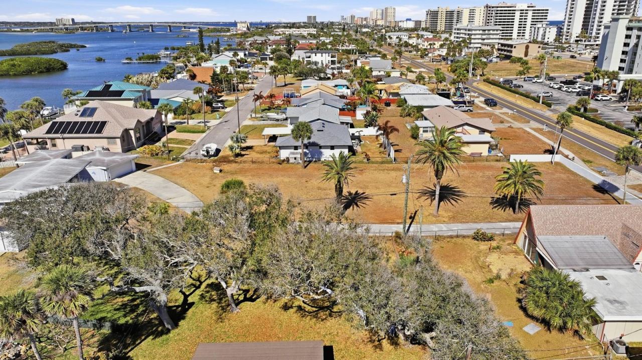 Photo 4 of 3816 Cardinal Blvd, Port Orange, FL 32127