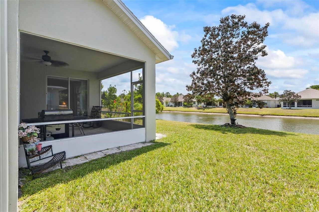 Photo 3 of 19 Raintree Cir, Palm Coast, FL 32164