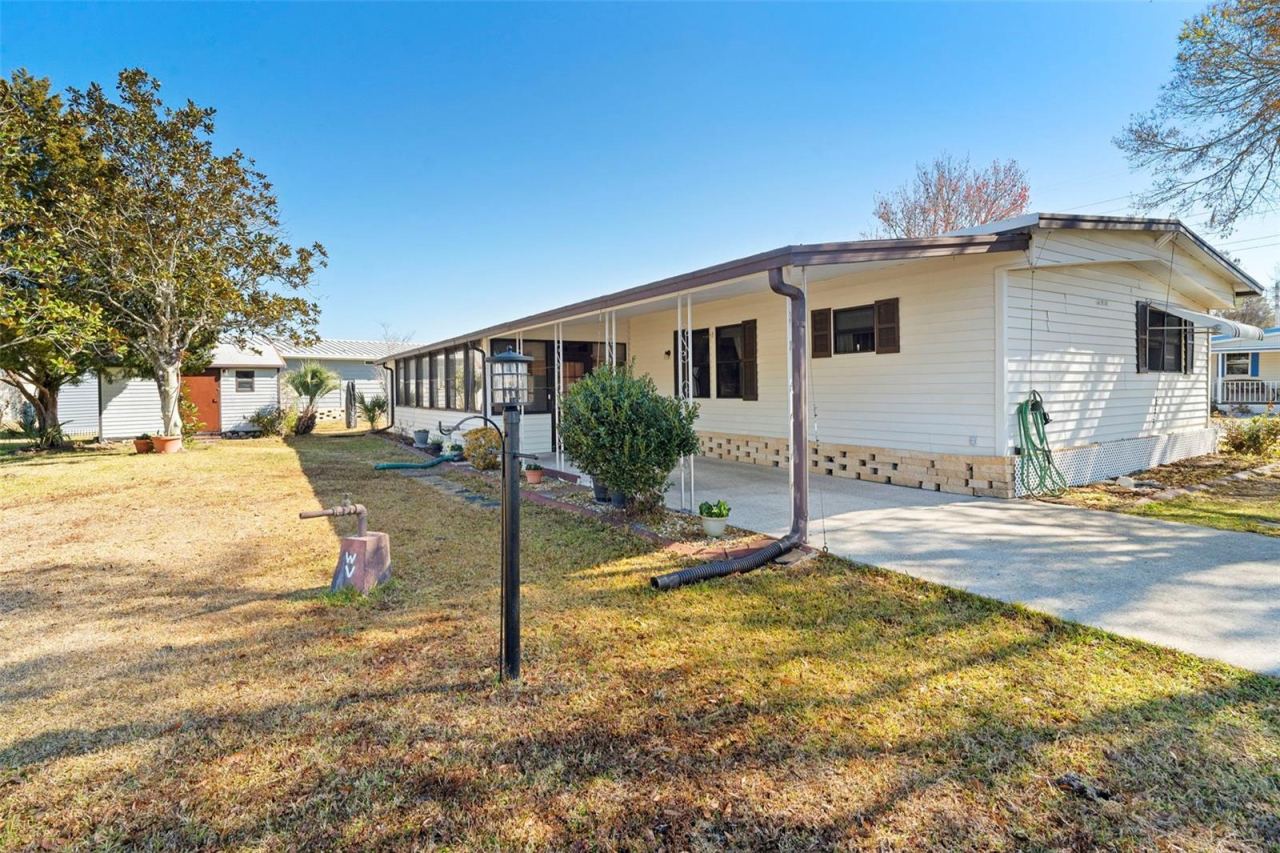 Photo 4 of 232 Meadow Lark Dr, Osteen, FL 32764