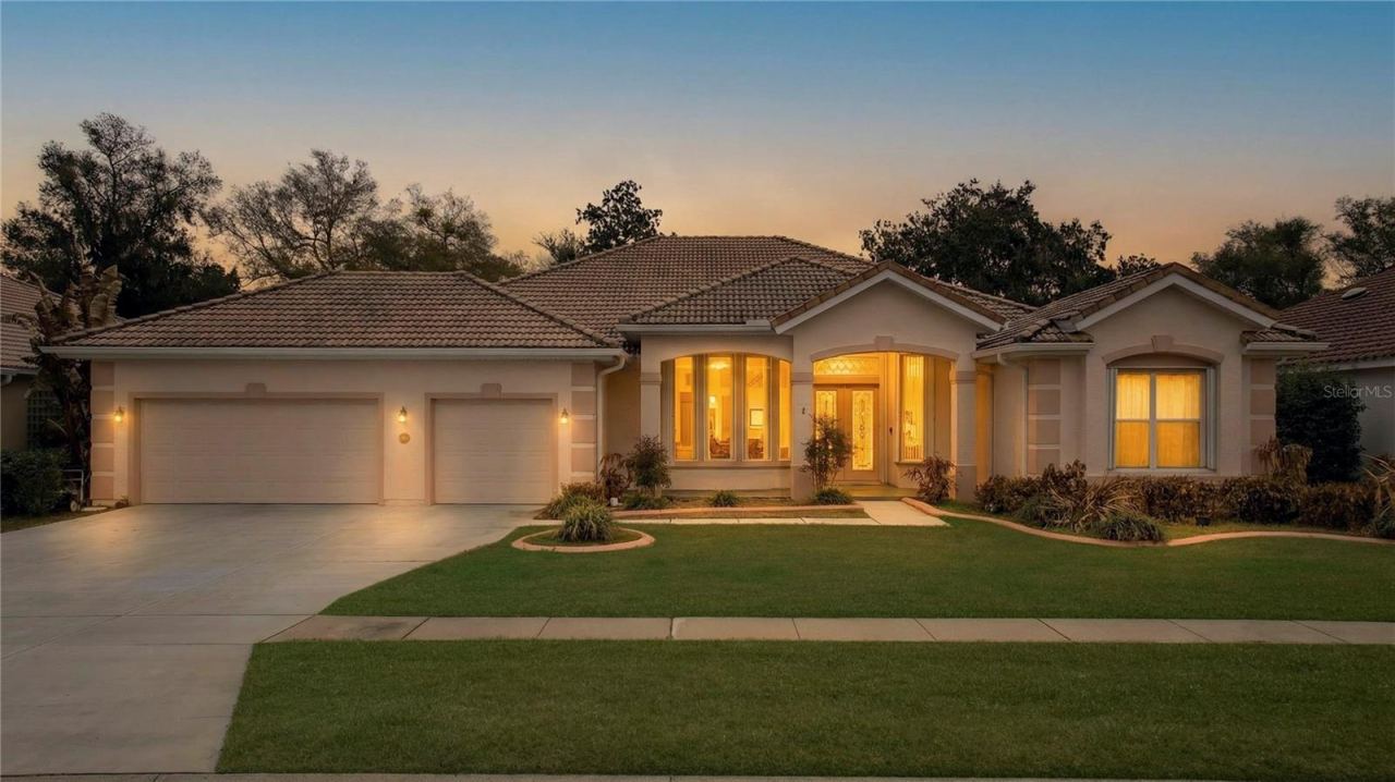 Photo 4 of 6111 Oxbow Bend Ln, Port Orange, FL 32128