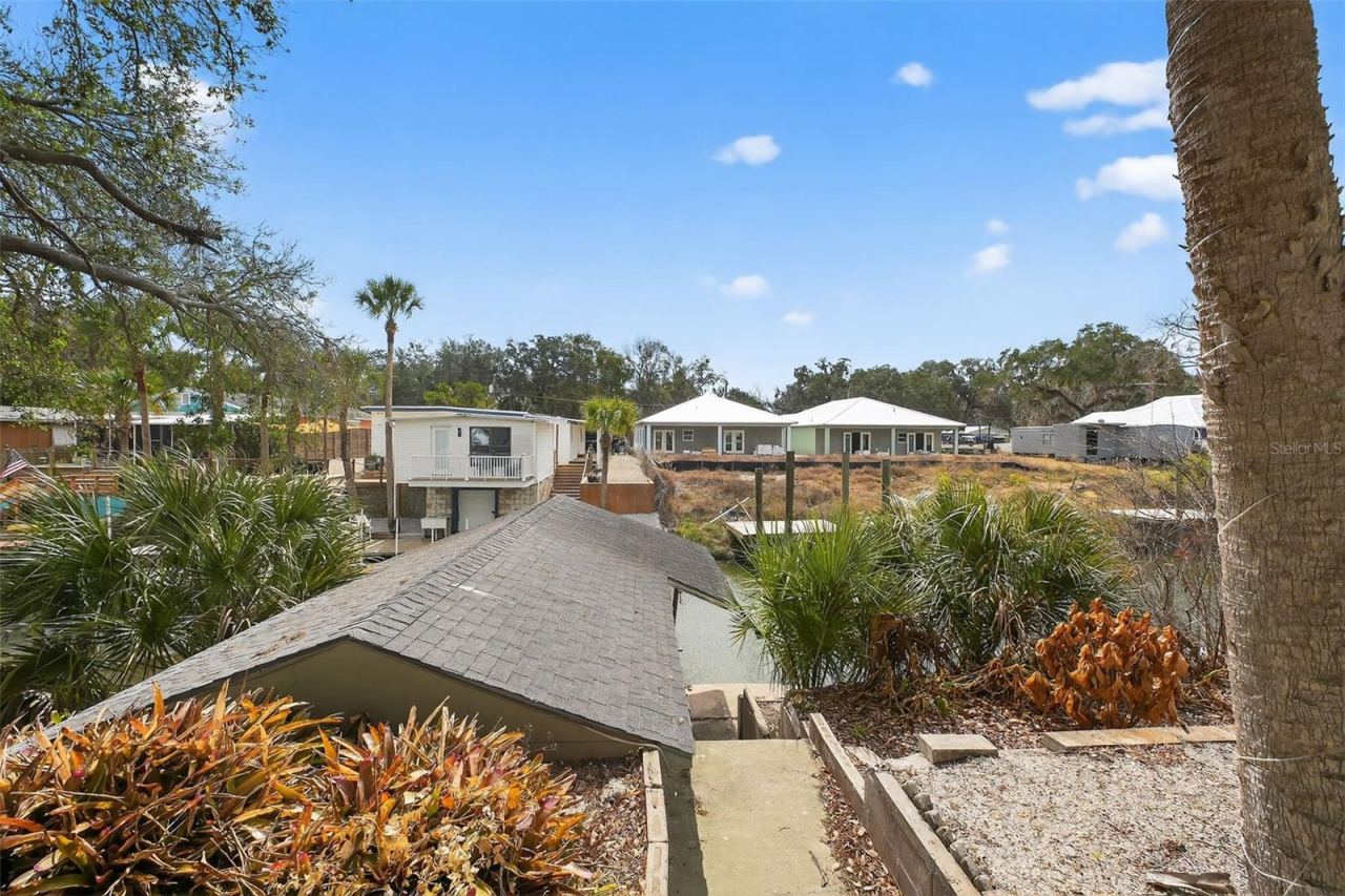 Photo 5 of 153 Gary Ave, Oak Hill, FL 32759