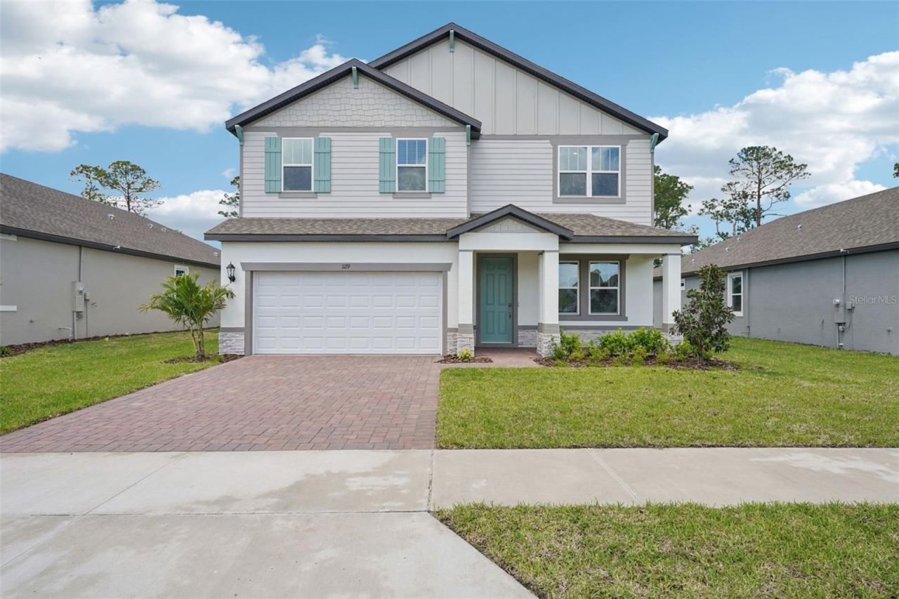 Photo 4 of 1129 British Cir, Daytona Beach, FL 32124