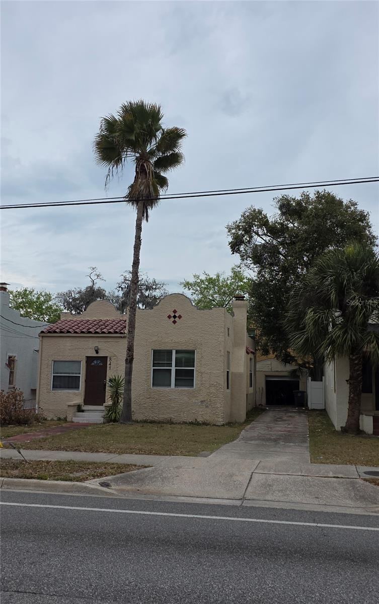 Photo 5 of 847 S Ridgewood Ave, Daytona Beach, FL 32114