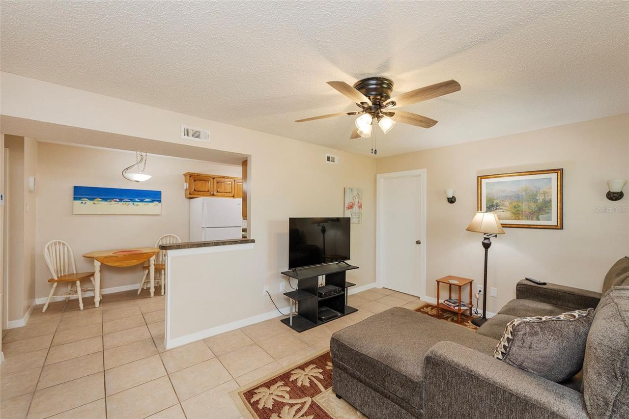 Photo 4 of 1600 Big Tree Rd #u7, South Daytona, FL 32119