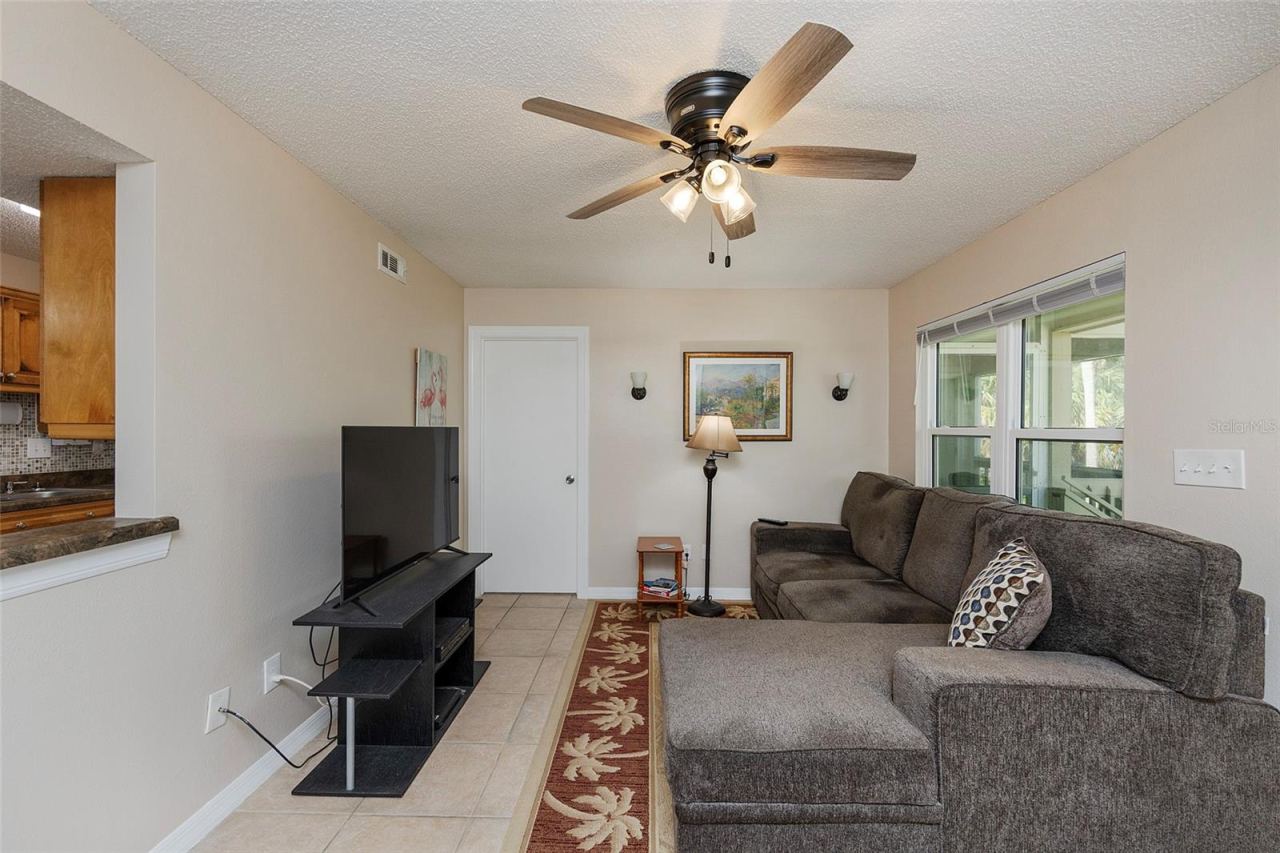 Photo 5 of 1600 Big Tree Rd #u7, South Daytona, FL 32119