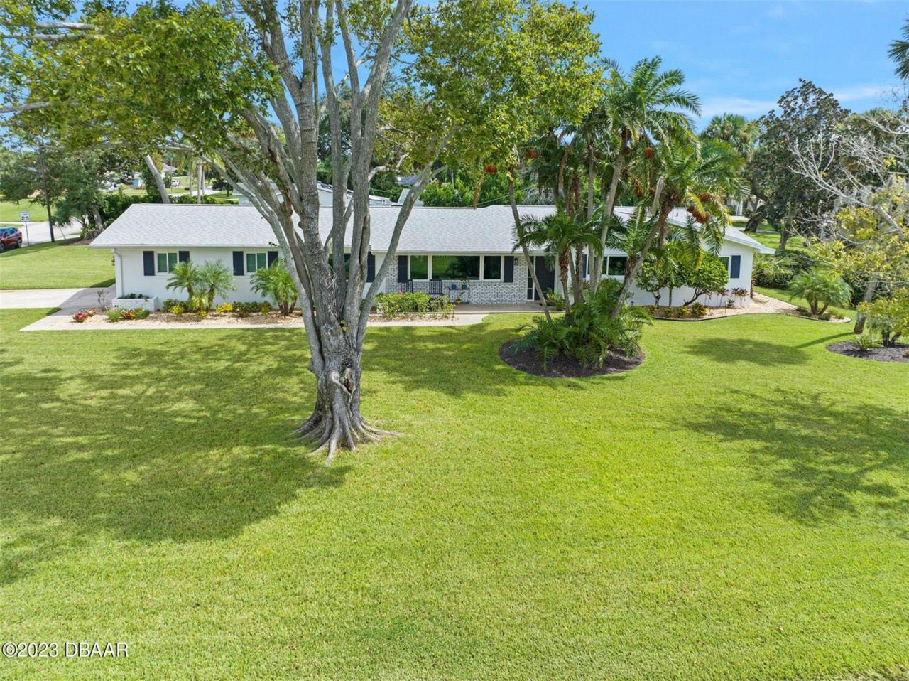 687 John Anderson Dr, Ormond Beach
