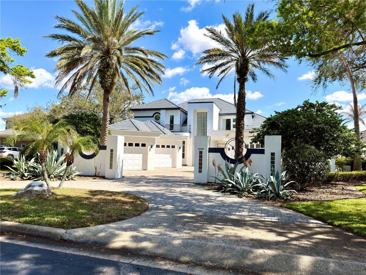 Photo 2 of 6049 Lady Bet Dr, Orlando, FL 32819