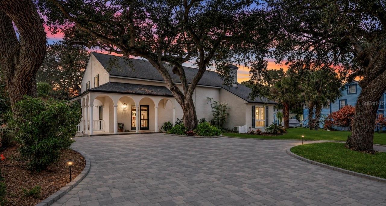 Photo 5 of 111 Esther St, New Smyrna Beach, FL 32169