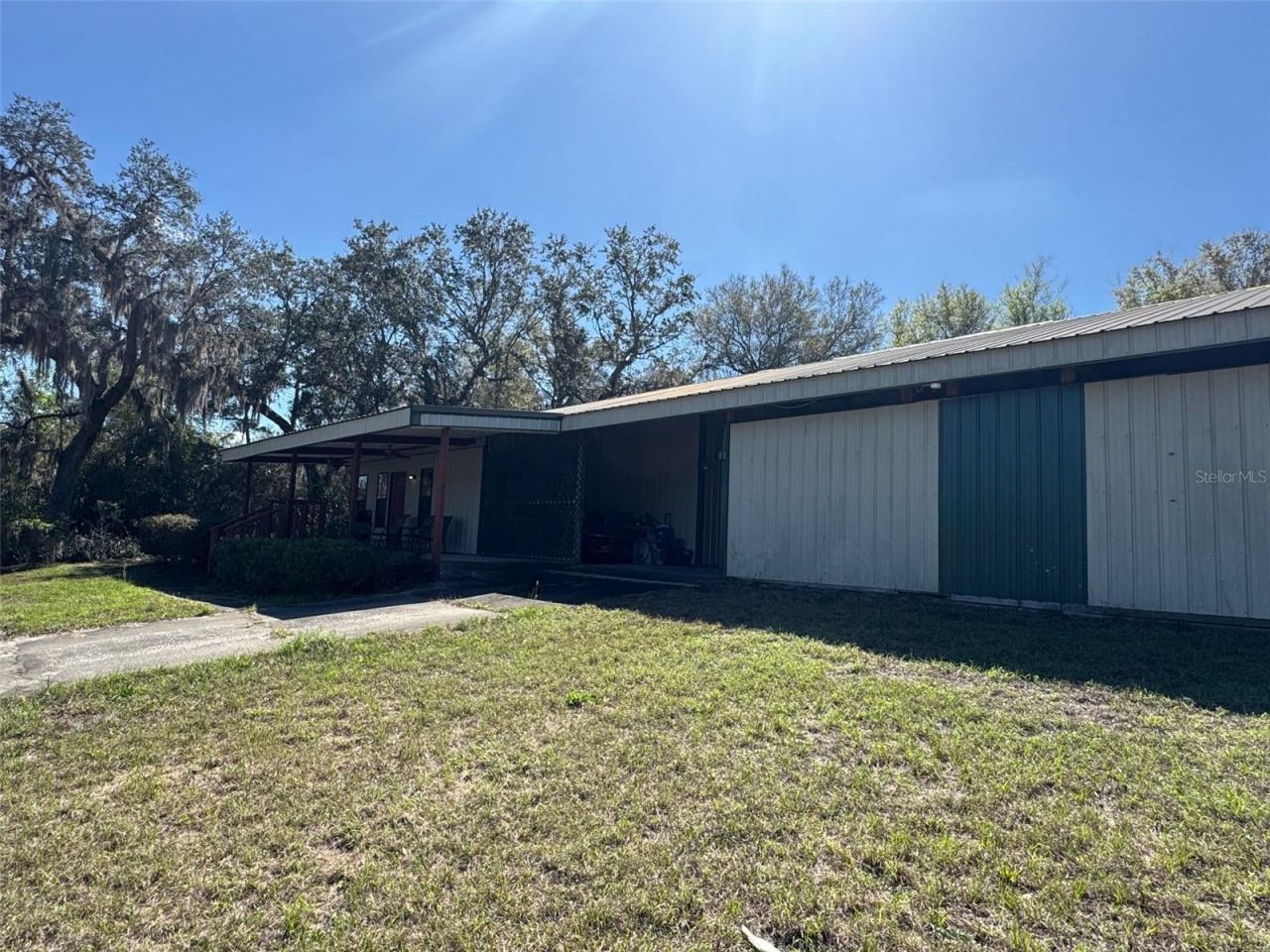 Photo 4 of 1065 S Massachusetts Ave, Deland, FL 32724