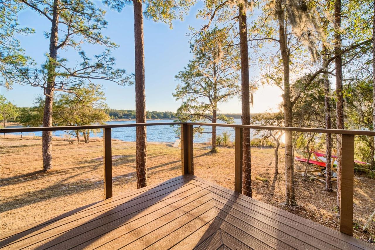 Photo 5 of 123 Mason Lake Trl, Hawthorne, FL 32640