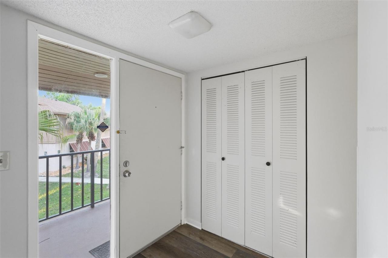 Photo 4 of 100 Sweetgum Woods Ct #9b, Deltona, FL 32725