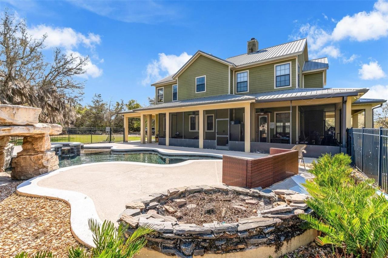 Photo 4 of 326 Enterprise Osteen Road, Osteen, FL 32764