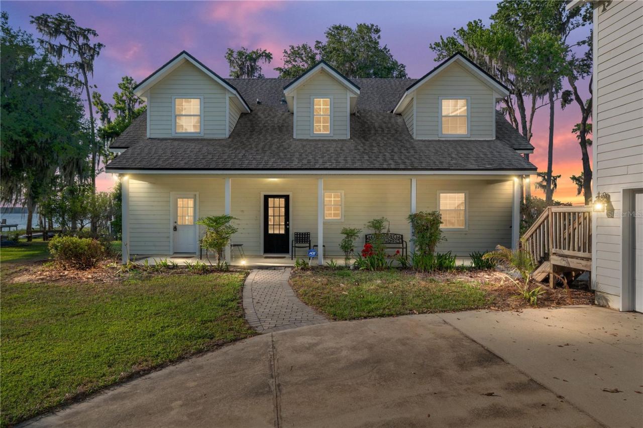 Photo 4 of 2499 Se 30th St, Melrose, FL 32666