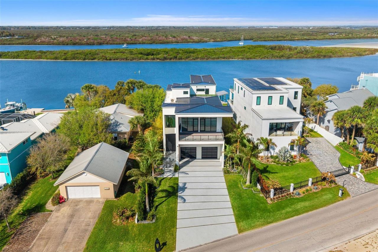 Photo 5 of 1194 N Peninsula Ave, New Smyrna Beach, FL 32169