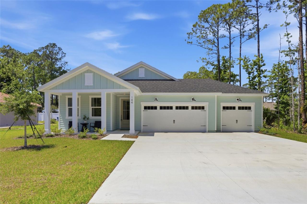Photo 2 of 144 Point Pleasant Dr, Palm Coast, FL 32164